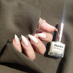 Flicka Well Polish Nail Polish